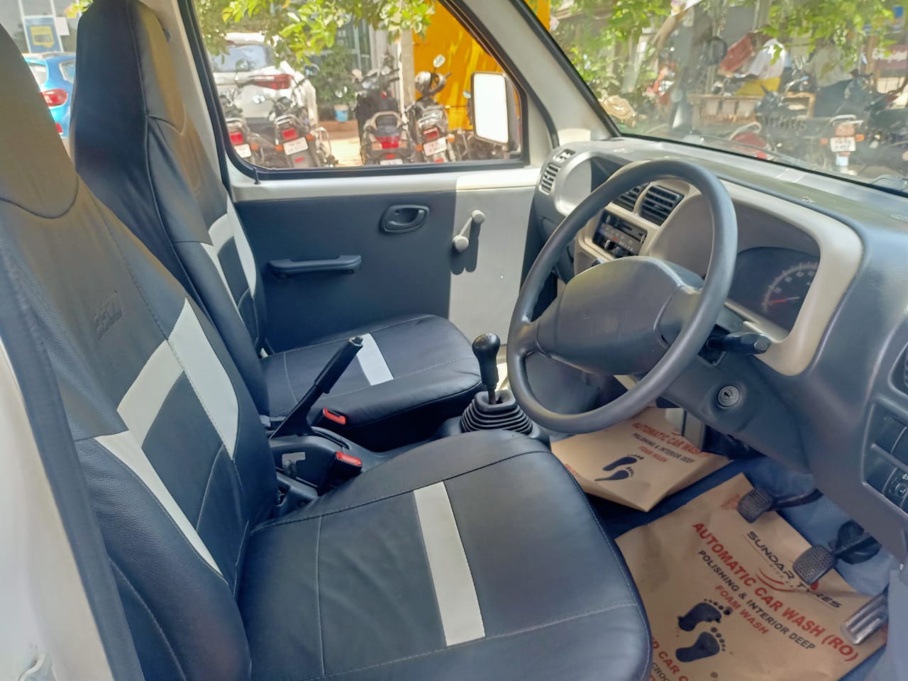 Maruti Eeco