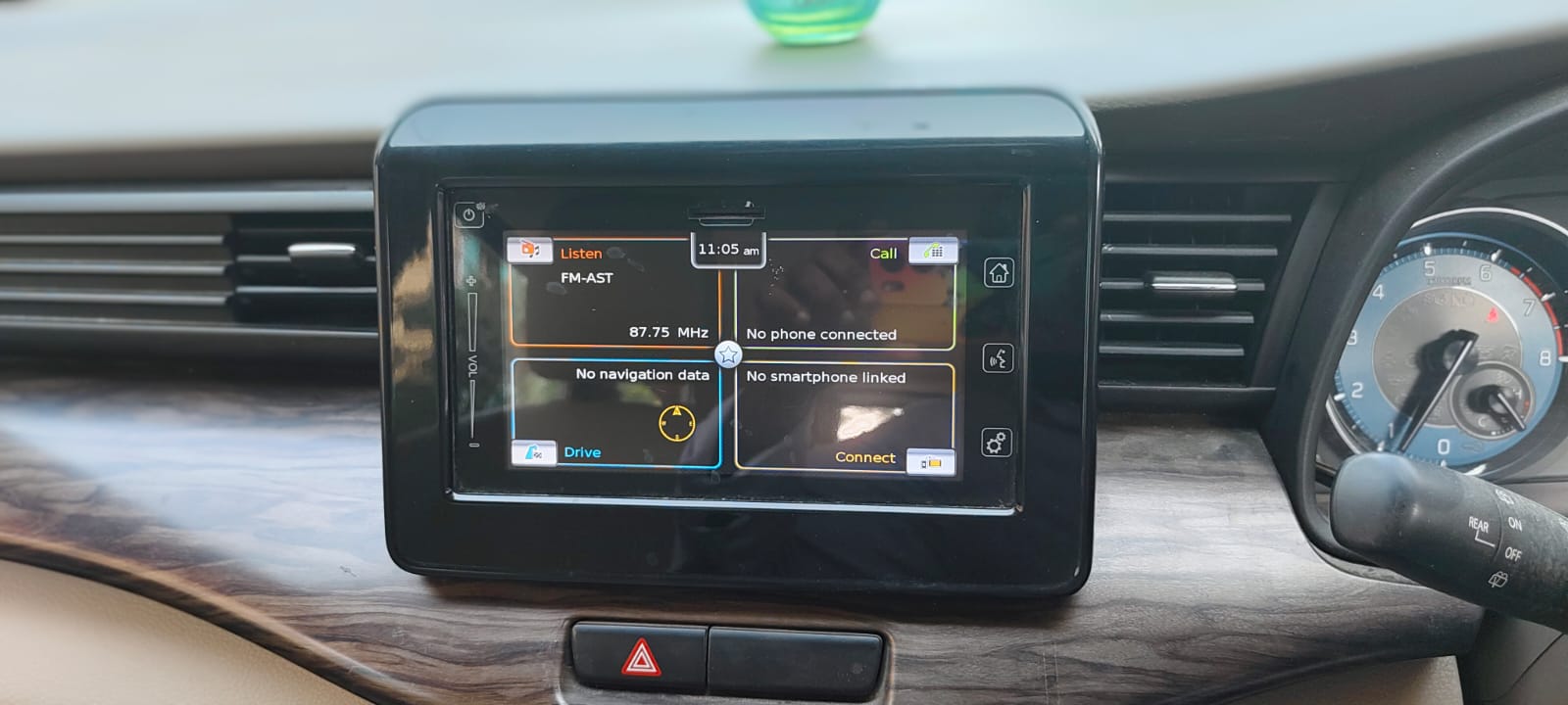 MARUTI ERTIGA SMART HYBRID ZXI+