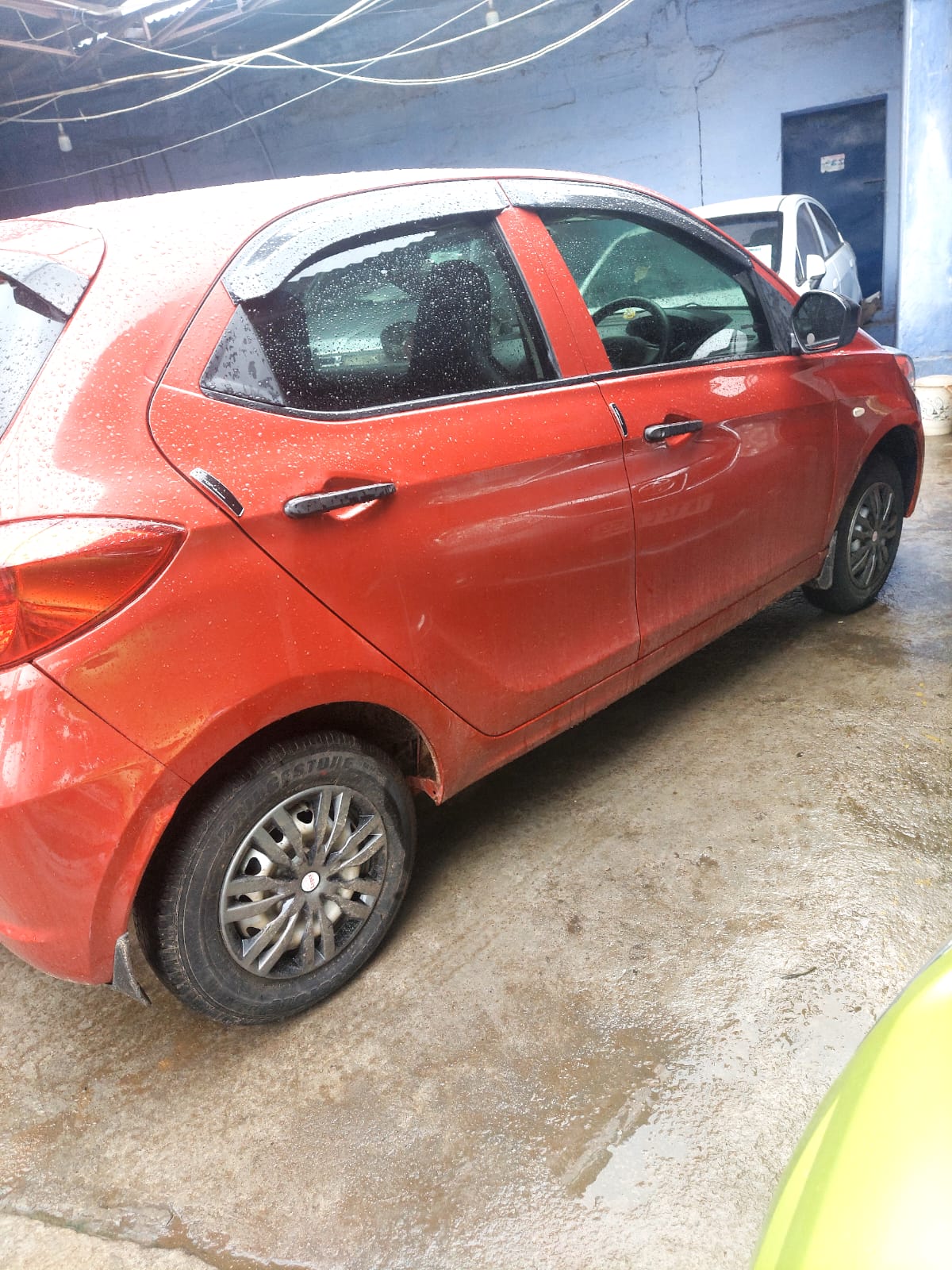 TATA Tiago 1.2 XE