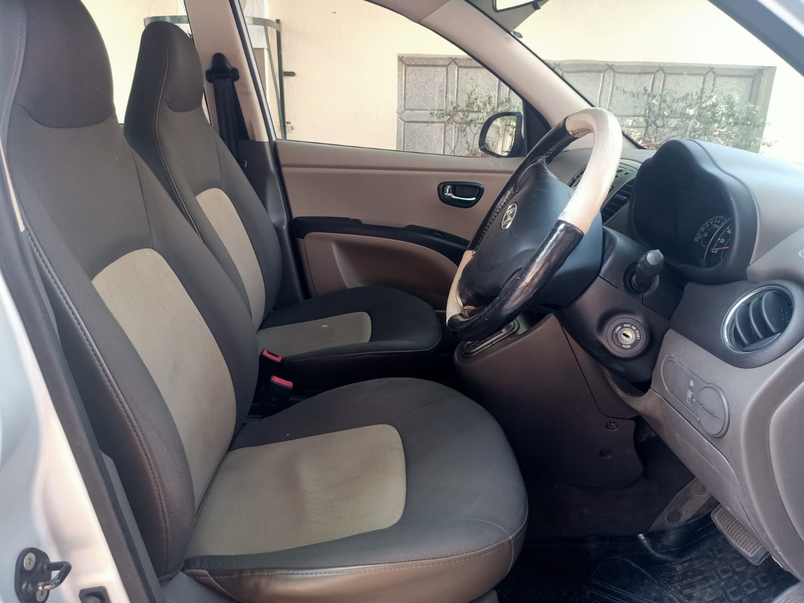 Hyundai i10 AUTOMATIC Sportz