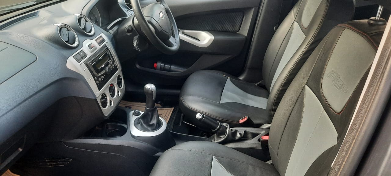 FORD FIGO 1.4 TITANIUM