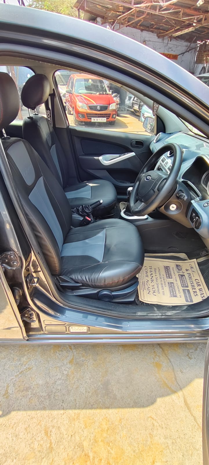 FORD FIGO 1.4 TITANIUM