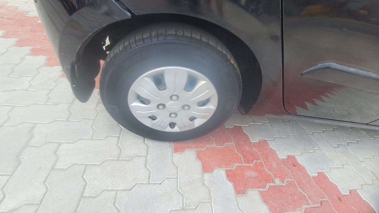 HYUNDAI  I10 Magna 1.2