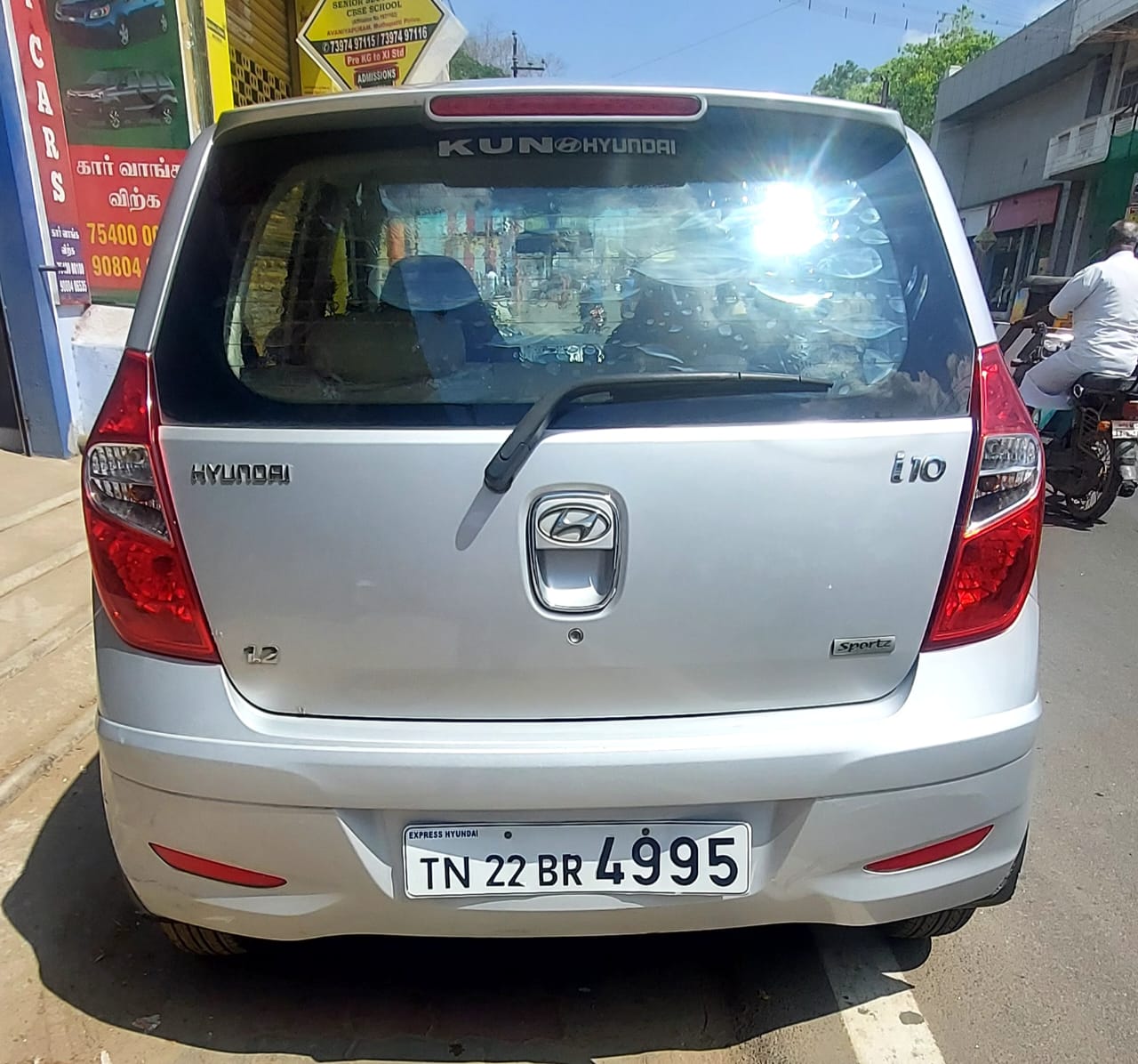 HYUNDAI  I10 Sportz 1.2