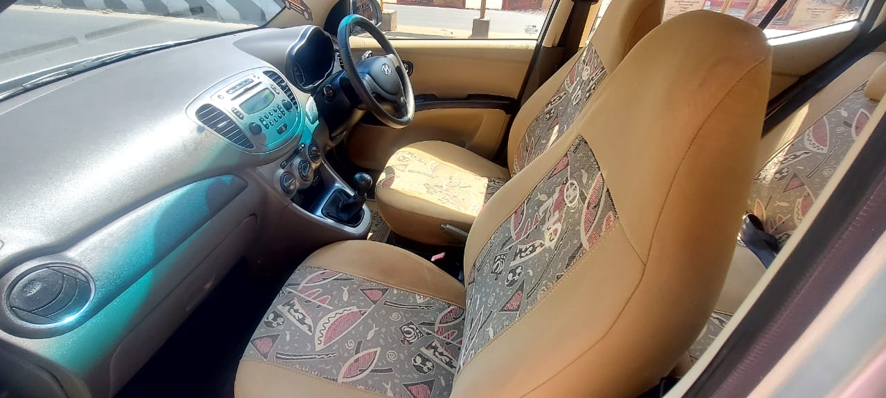 HYUNDAI  I10 Sportz 1.2