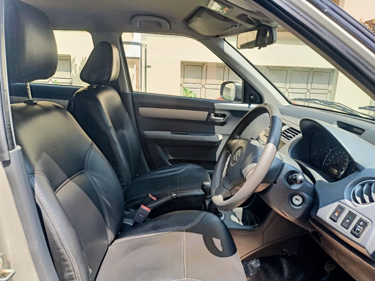 Maruti Suzuki Swift Dzire VXI