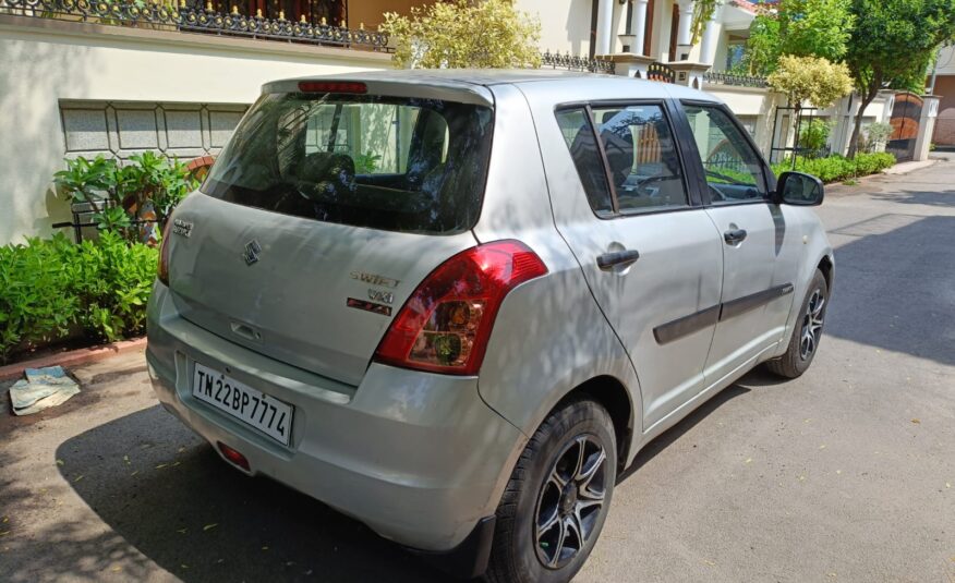 Maruti Suzuki Swift VXI