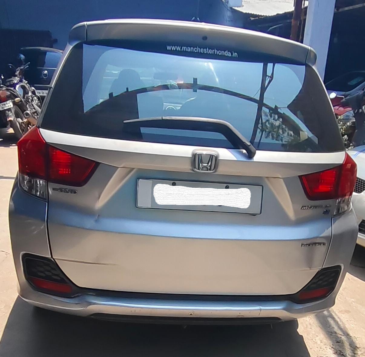 HONDA MOBILIO 1.5 V MT I DTEC
