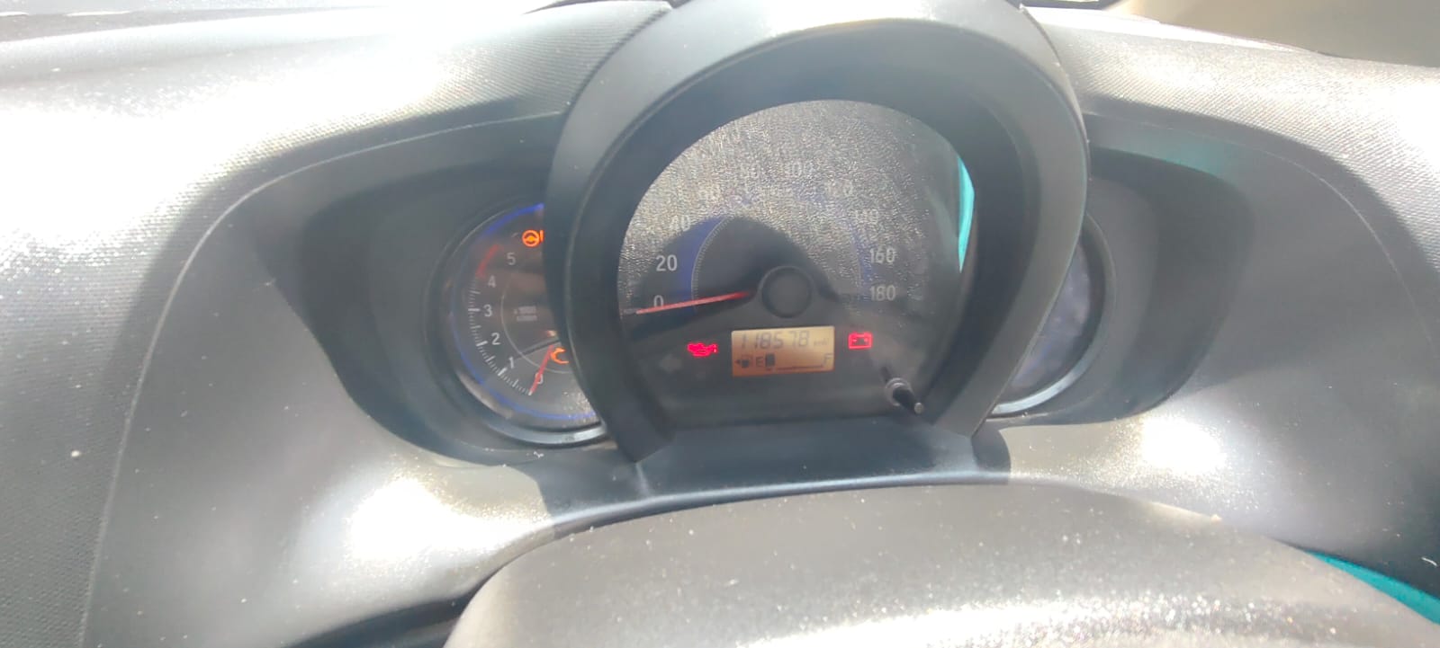HONDA MOBILIO 1.5 V MT I DTEC