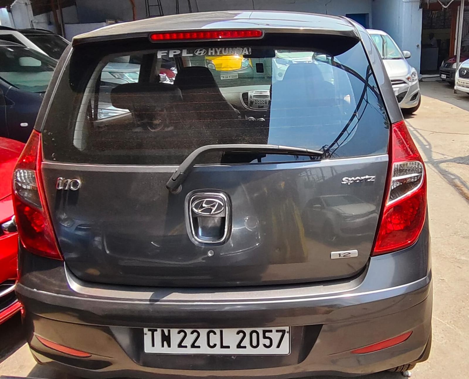 HYUNDAI I10 SPORTZ
