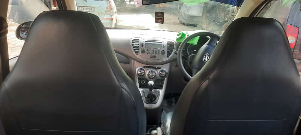 HYUNDAI I10 SPORTZ