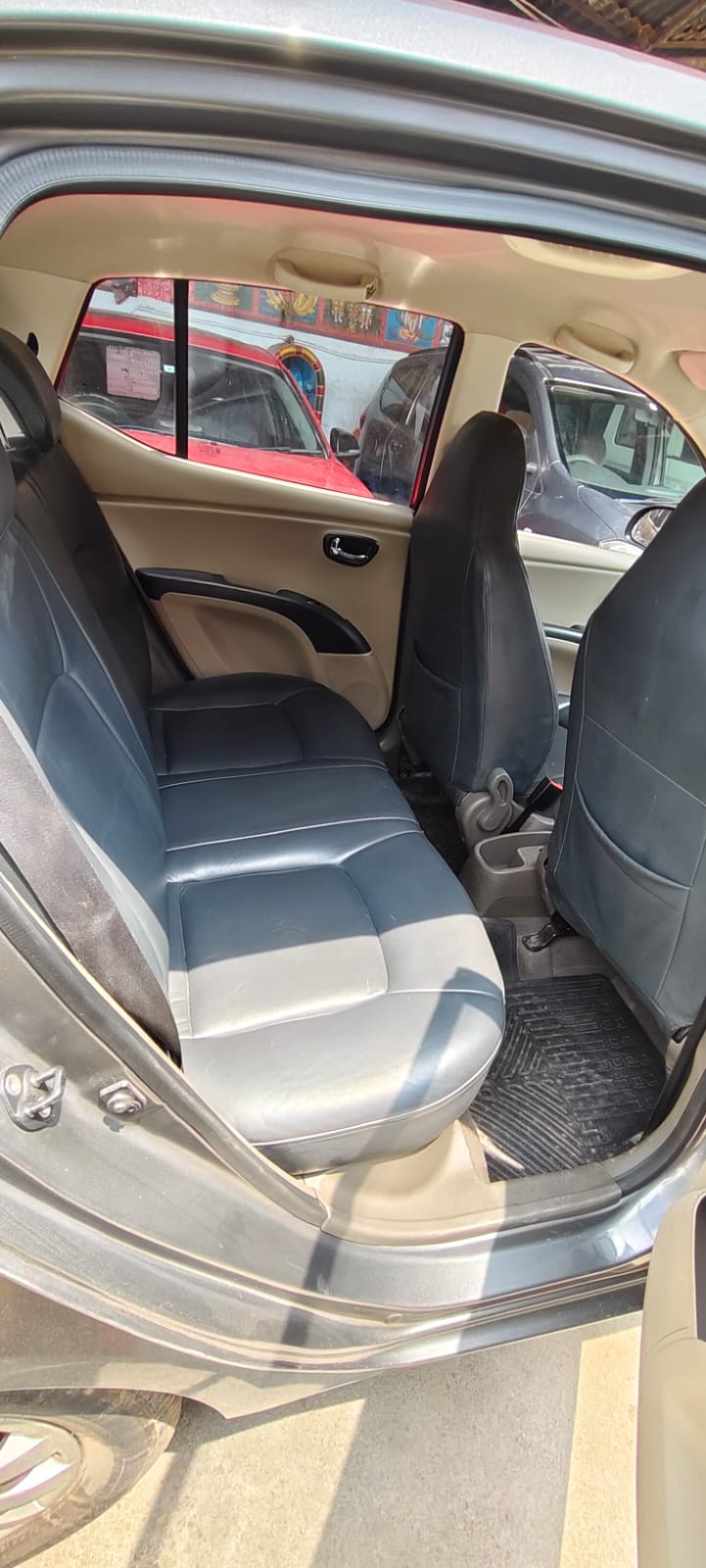 HYUNDAI I10 SPORTZ