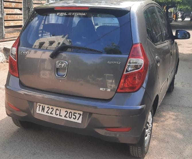 HYUNDAI I10 SPORTZ