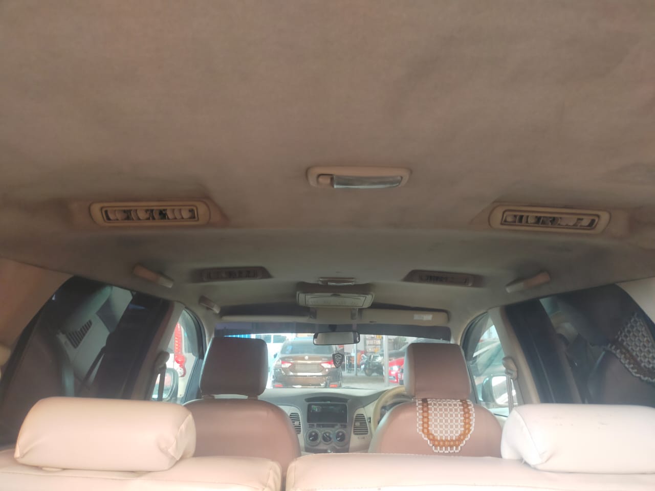 Toyota  Innova 2.5G