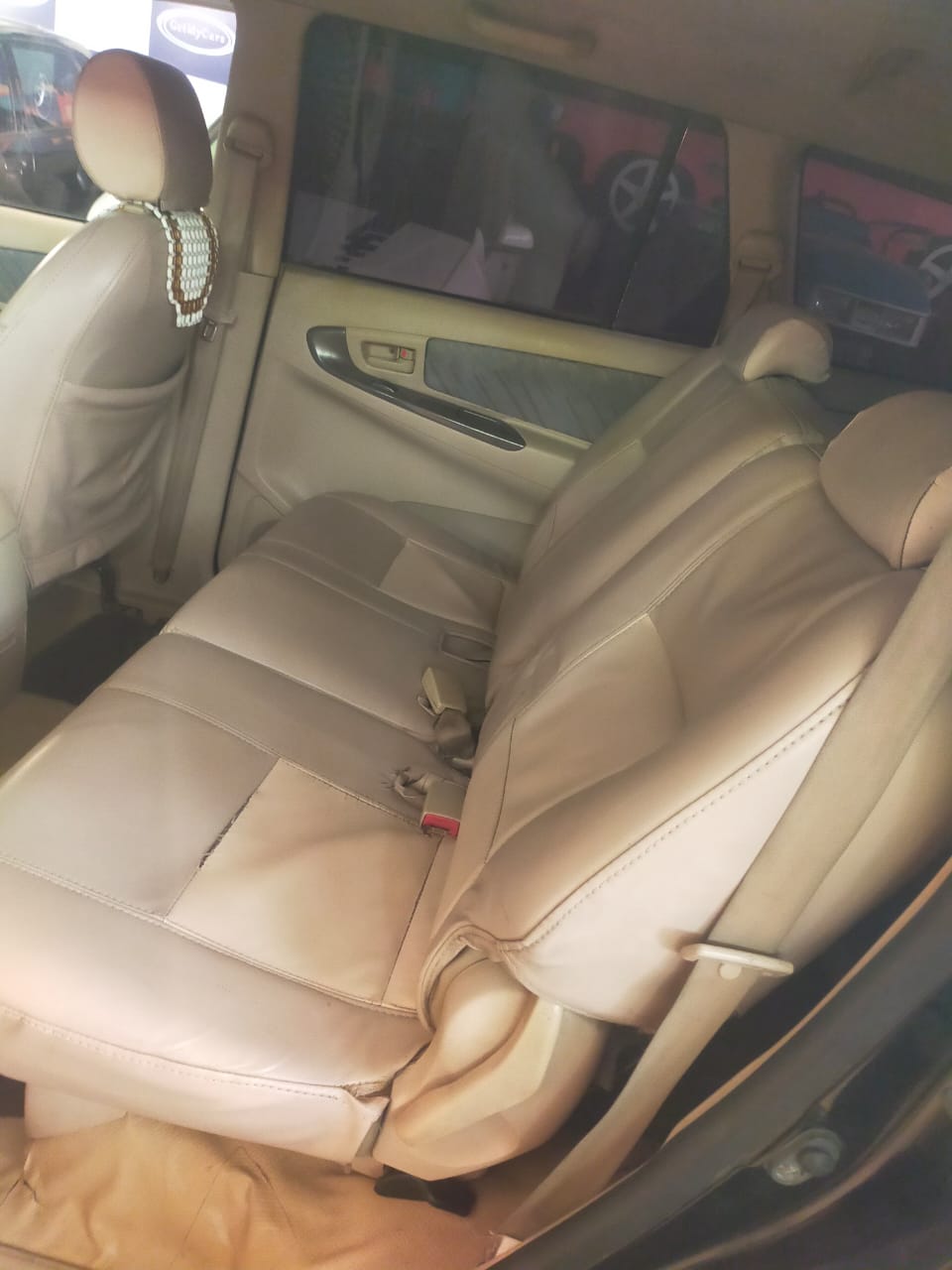 Toyota  Innova 2.5G