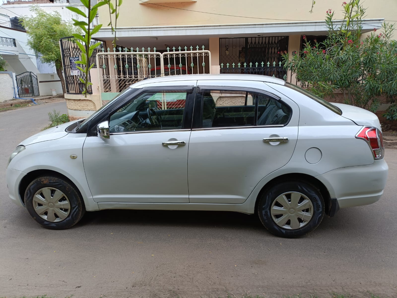 Maruti Suzuki Swift Dzire VXI