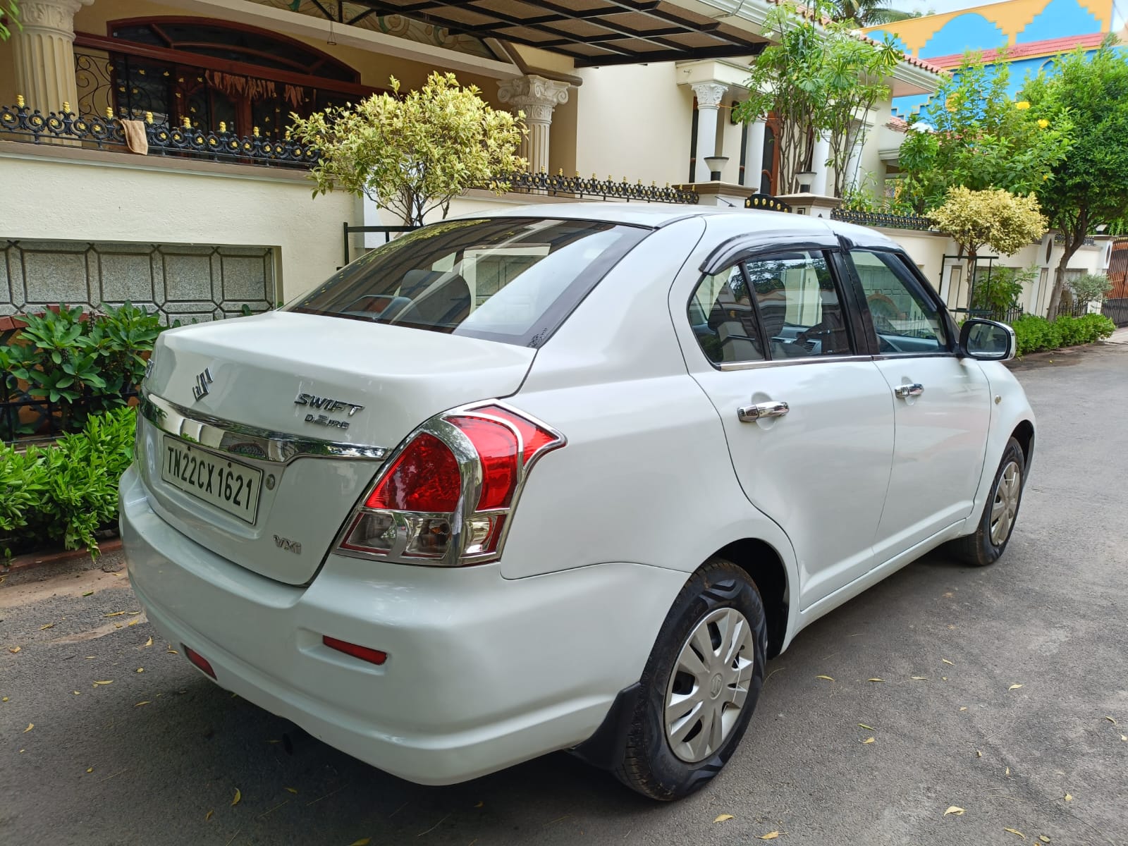 Maruti Suzuki Swift Dzire VXI
