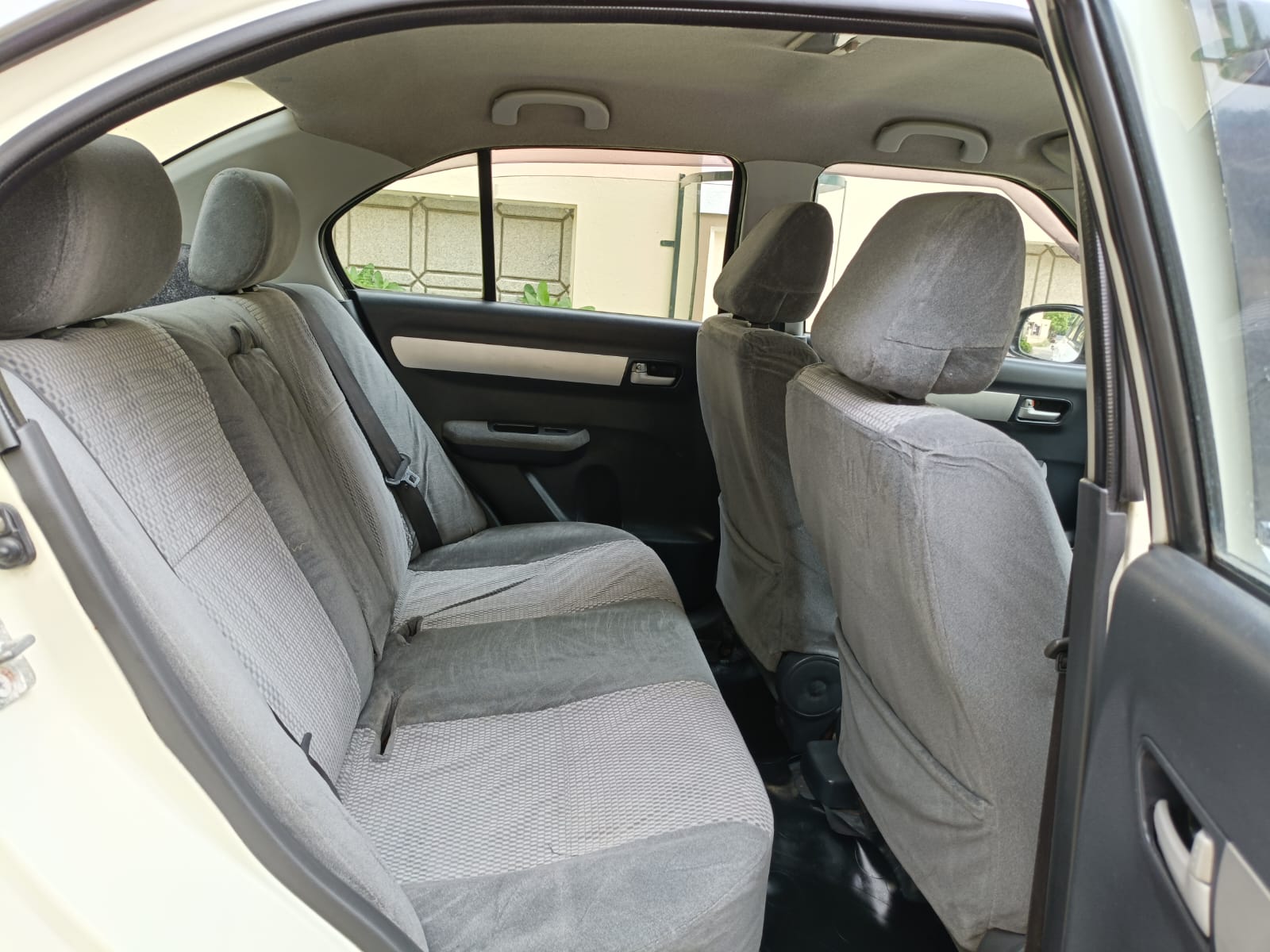 Maruti Suzuki Swift Dzire VXI